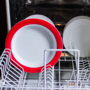 Teller rot mit Kipp-Trick, Ø 27 cm